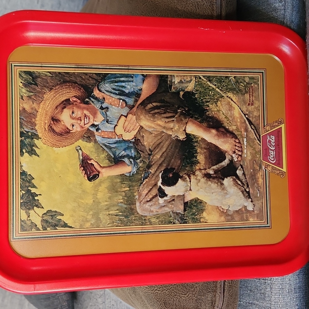 VINTAGE 1991 COCA-COLA  NORMAN ROCKWELL "BAREFOOT BOY AND  HIS DOG" TRAY.